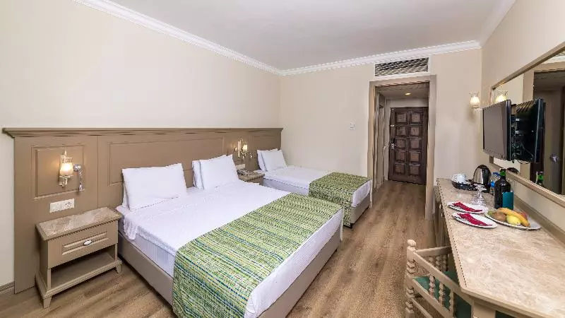 クイーンサイズベッドのスイートルーム, Springhill Suites Des Moines West