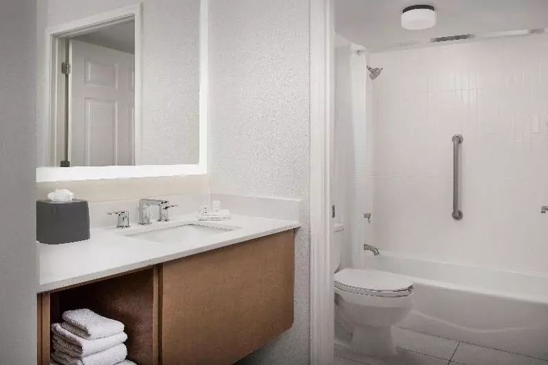 キングサイドベッドのスタンダードワンルーム, Staybridge Suites San Antonio Airport, An Ihg