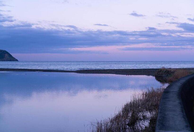 غرفة قياسية ثلاثية, Lodge Mondo