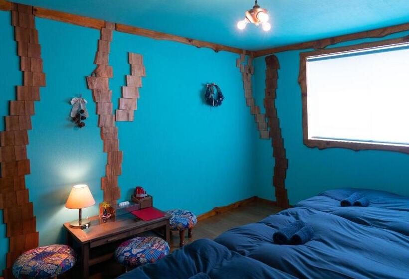 غرفة قياسية ثلاثية, Lodge Mondo