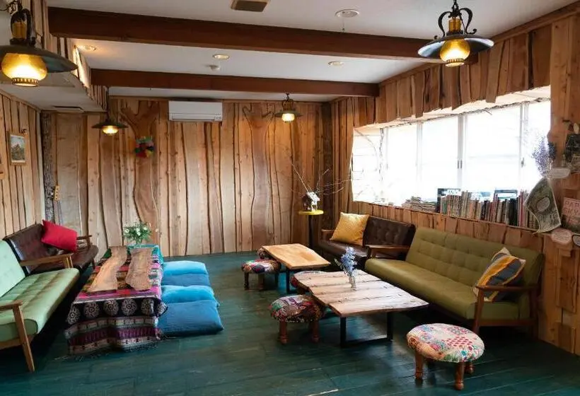 バスルーム共同エコノミー4人部屋, Lodge Mondo
