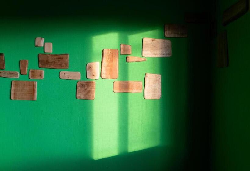 غرفة قياسية, Lodge Mondo