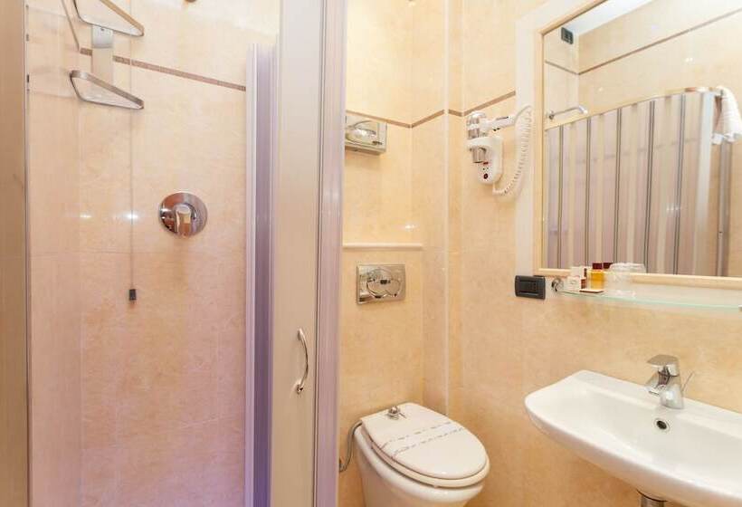 经典单人间, Fiorella Milano