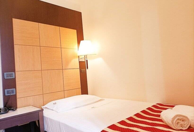 经典单人间, Fiorella Milano