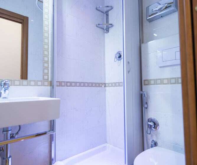 经典单人间, Fiorella Milano