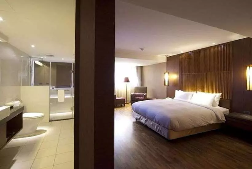 اتاق لوکس, Guide Hotel Taipei Bade