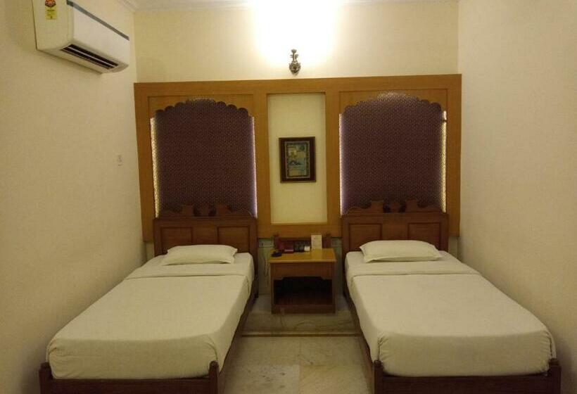 スタンダードルーム, Heritage Inn