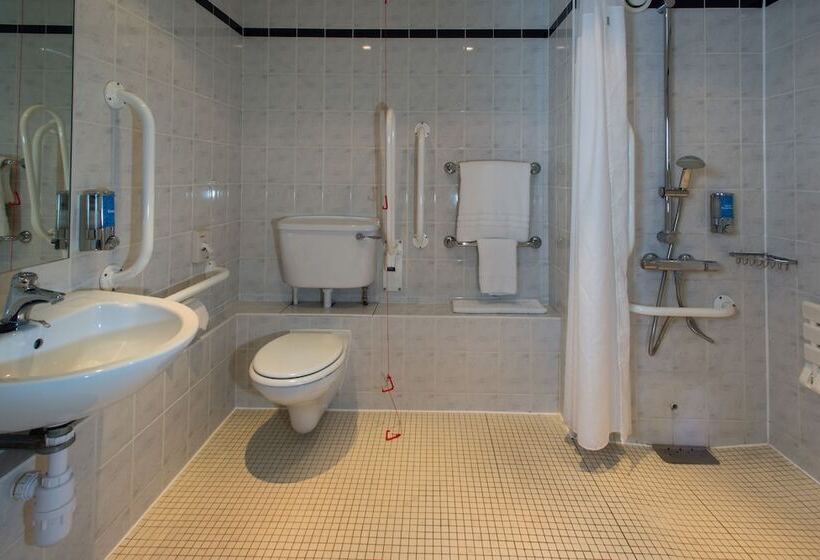 身障者適用スタンダードルーム, Holiday Inn Express Leeds City Centre, An Ihg