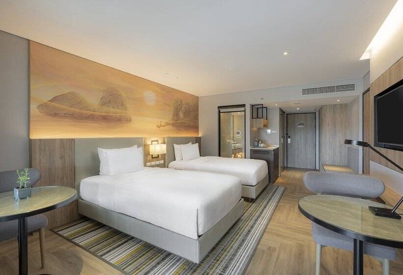 غرفة بريميوم مطلة على الحديقة, Holiday Inn Resort Krabi Ao Nang Beach  An Ihg