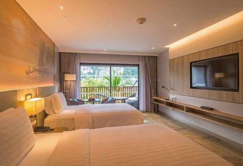프리미엄 룸 풀장 전망, Holiday Inn Resort Krabi Ao Nang Beach  An Ihg