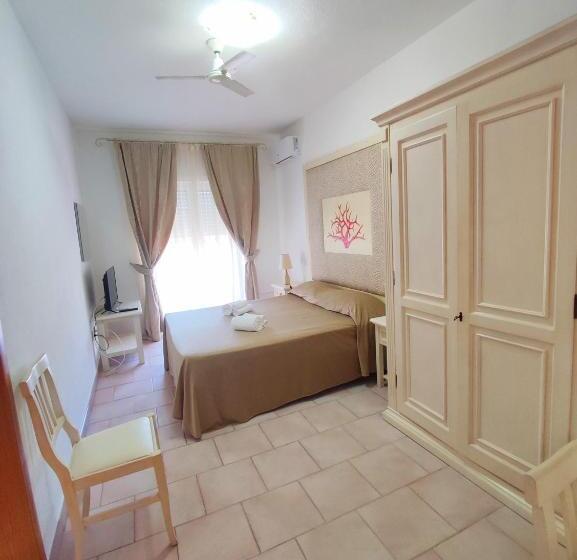 חדר סטנדרט לארבעה, A.i.r. Hotel Gabbiano