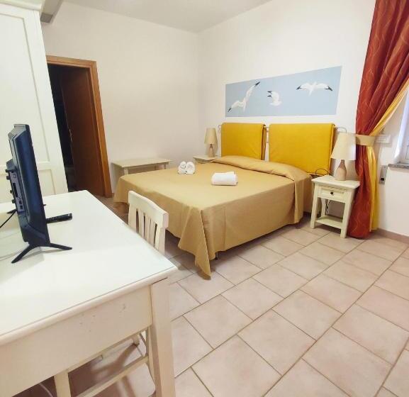 Четырехместный Номер Стандарт, A.i.r. Hotel Gabbiano