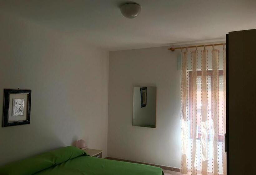 דירת שני חדרים, A.i.r. Hotel Gabbiano