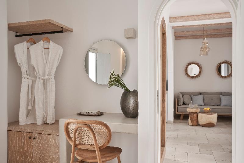 סוויטה דלוקס, Makris Beach