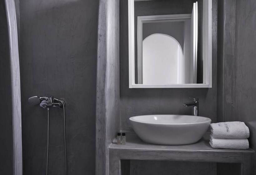 חדר דלוקס, Makris Beach