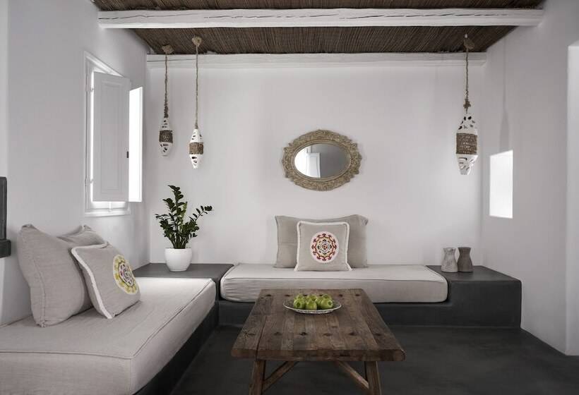 סוויטה דלוקס, Makris Beach