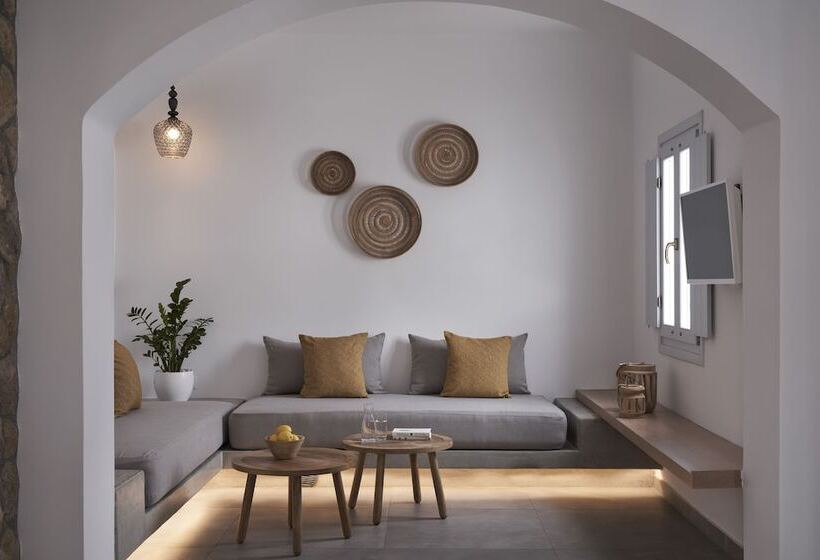 סוויטה דלוקס, Makris Beach