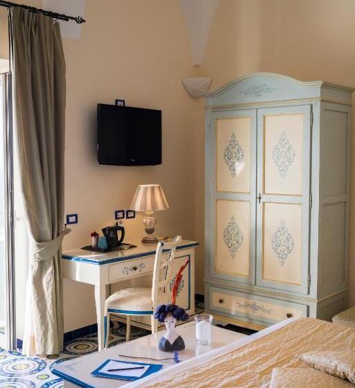 带海景标准四人间, Margherita