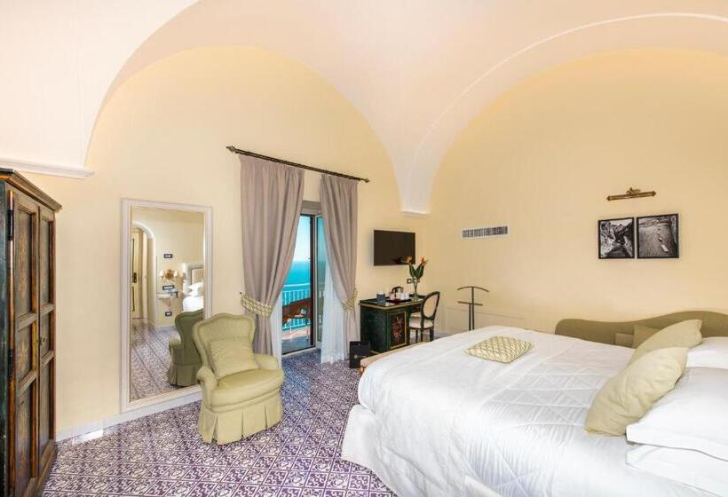 带海景标准四人间, Margherita