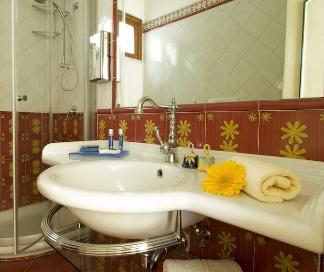 标准房带园景, Margherita