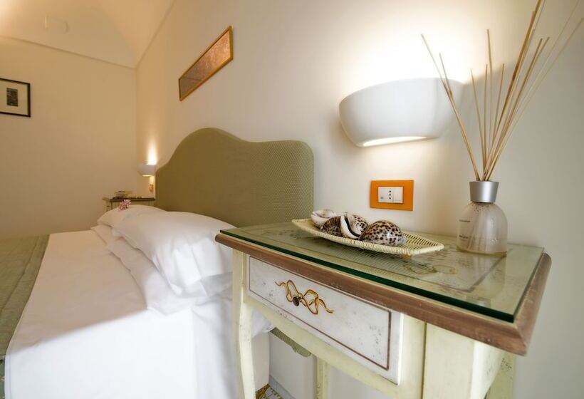 标准房带园景, Margherita