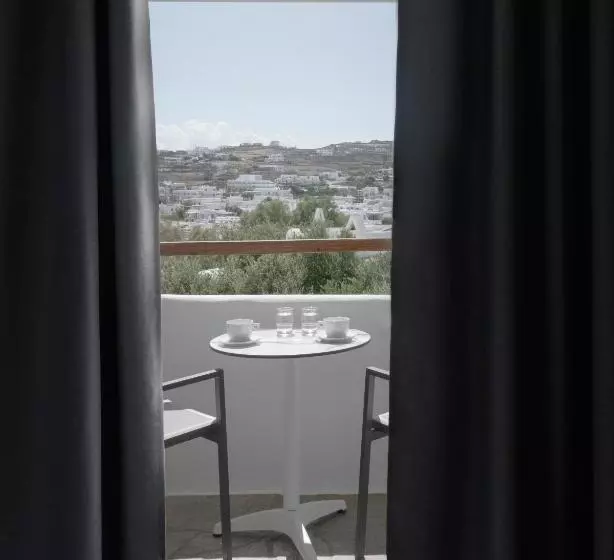 اتاق استاندارد سه نفره با چشم‌انداز کنار دریا, Mykonos Essence Adults Only
