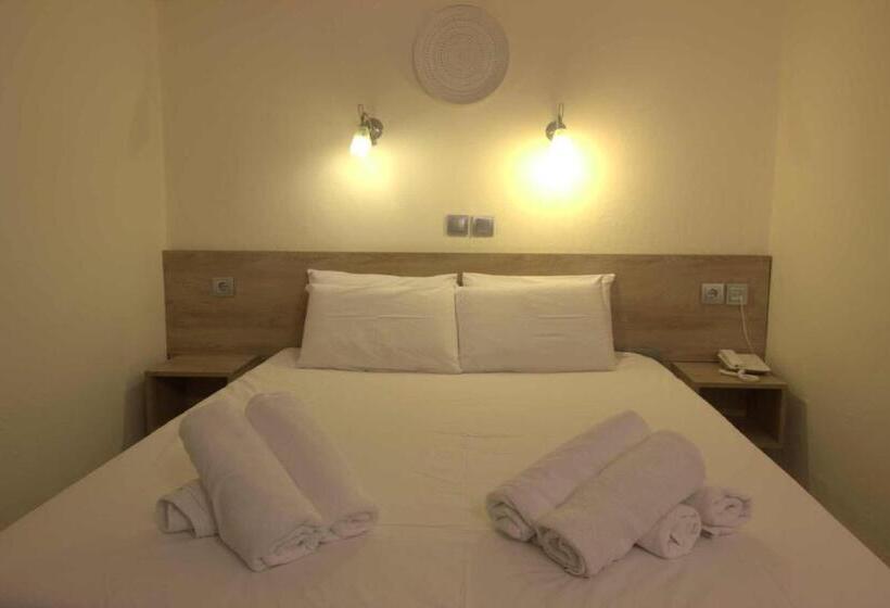 オーシャンビュースタンダードルームバルコニー付き, Odysseas