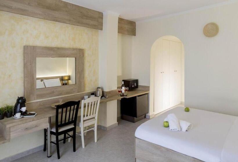 デラックストリプルルーム, Odysseas