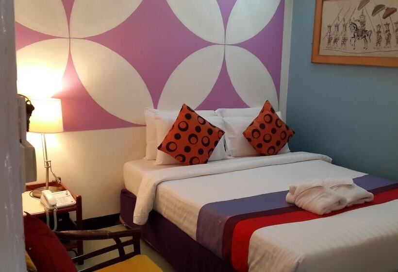 Quarto Superior, Sawasdee Sukhumvit Inn