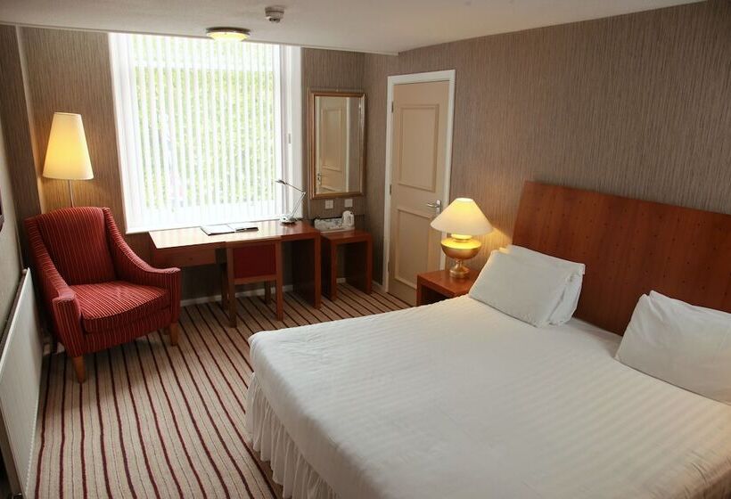 חדר סטנדרט, The Sir Thomas