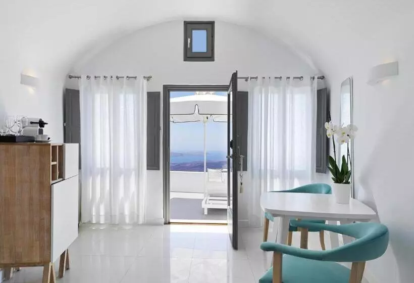 سوئیت جونیور با چشم‌انداز, Katikies Chromata Santorini   The Leading Hotels Of The World