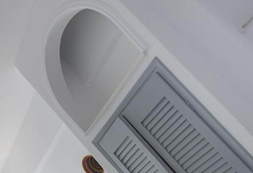 シングルデラックスルーム, Pearl On The Cliff Hotel & Suites By Pearl Hotel Collection