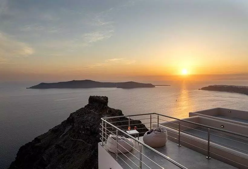 Sviitti Näkymä, Pearl On The Cliff Hotel & Suites By Pearl Hotel Collection