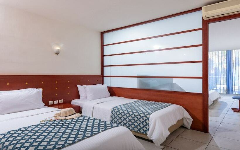 חדר משפחתי נוף להרים, Royal & Imperial Belvedere Resort