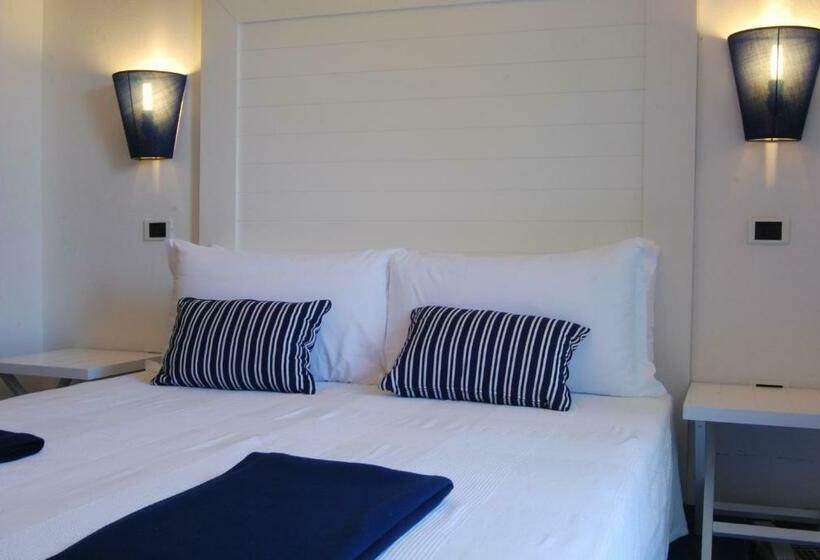 スタンダードシングルルーム, Unahotels Club Hotel Ancora