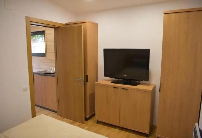 Standard-bungalow Puutarhanäkymä, Cetatuia