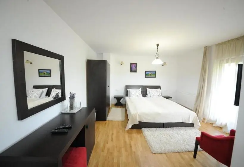 Superior-huone, Cetatuia