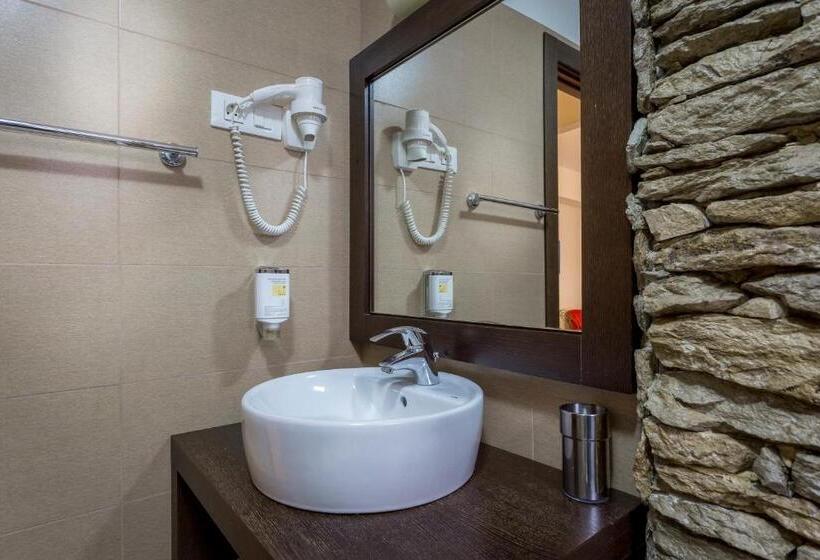 Номер Superior, Cetatuia