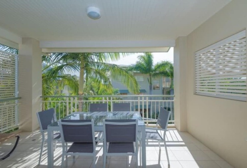 Апартаменты 2 спальни Вид на Бассейн, Colonial Resort Noosa