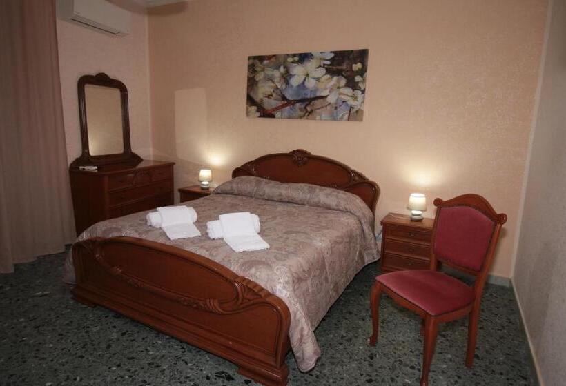 ４ベッドルームクラシックタイプ, B&b L Angelica