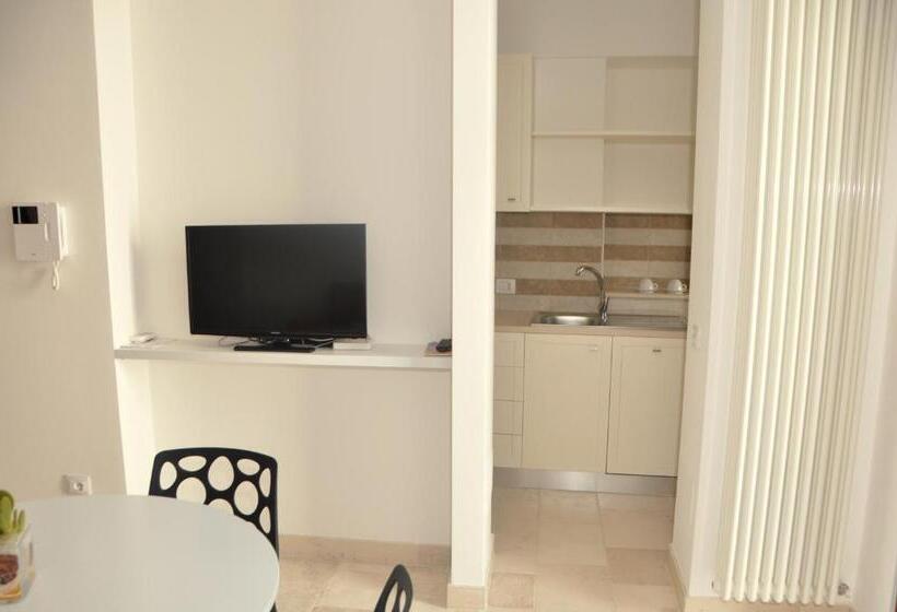 جناح مزود بتراس, Porta Barsento