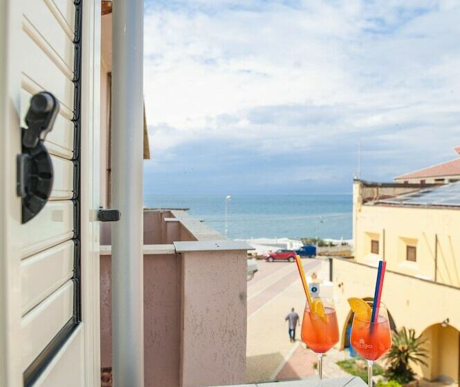 غرفة كومفورت إطلالة جانبية على البحر, Casa Vacanze B&b Ucciali