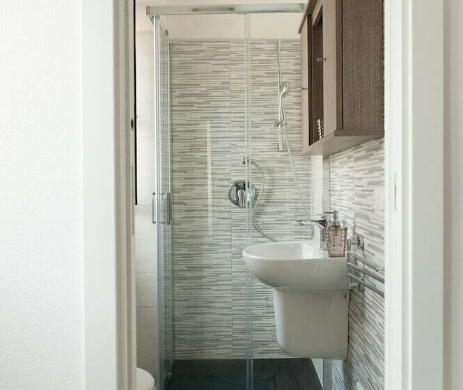 غرفة كومفورت إطلالة جانبية على البحر, Casa Vacanze B&b Ucciali