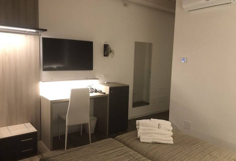 プールビュースタンダードルーム, Casablanca