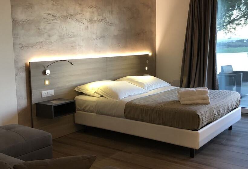 プールビューファミリールーム, Casablanca