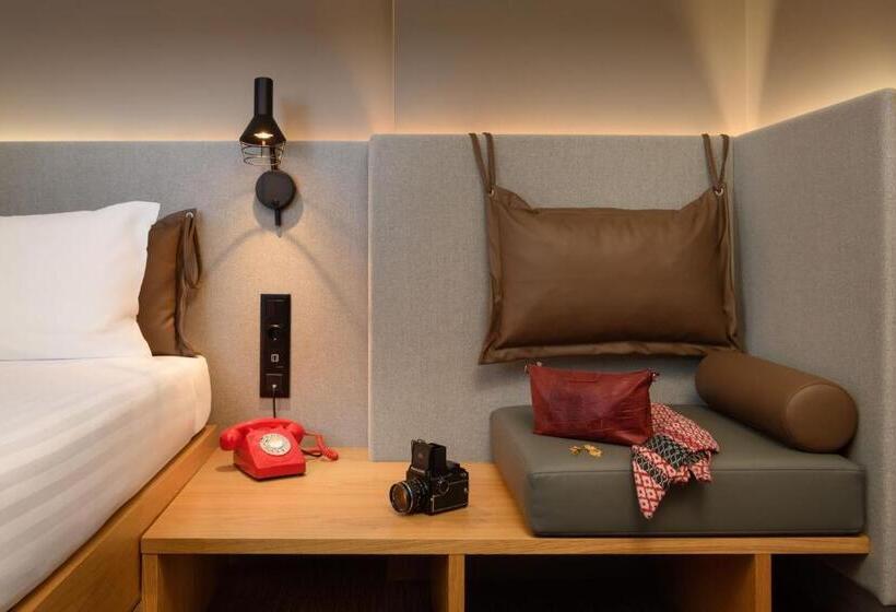 Quarto Estandar, Moxy Lisbon City