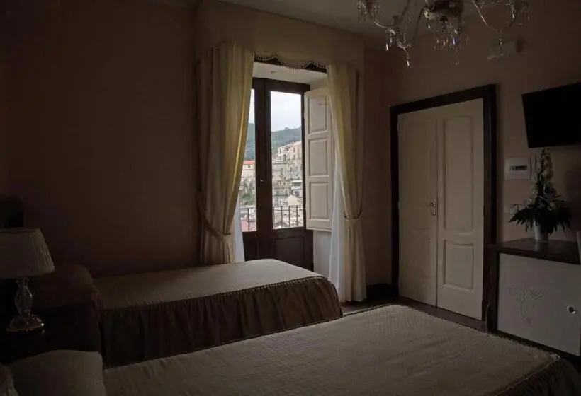 اتاق استاندارد با چشم‌انداز باغ, B&b Al Palazzo