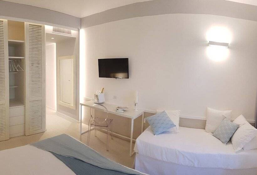 Quarto Triplo Superior Vista Jardim, Gabbiano Beach