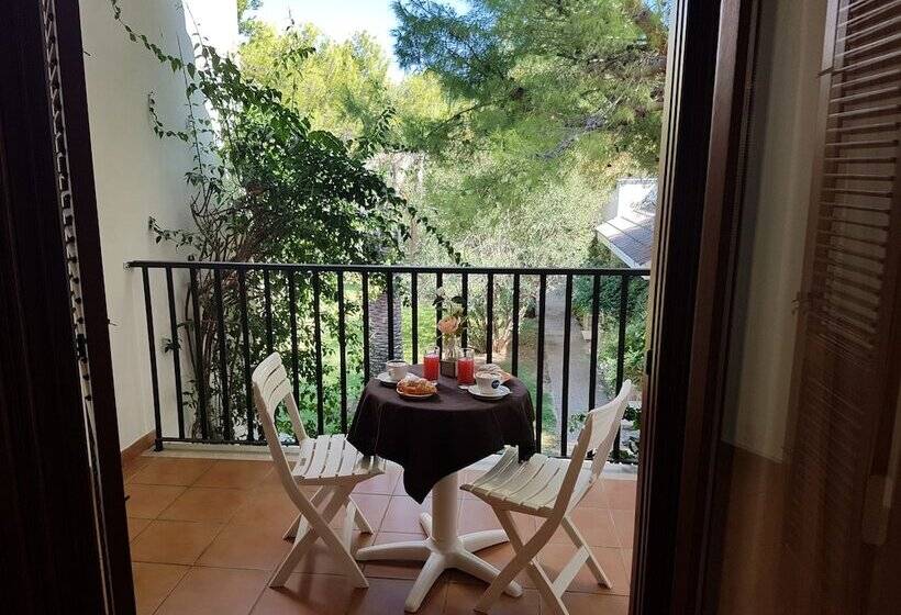 정원 전망 4인용 스탠다드 룸, Gabbiano Beach