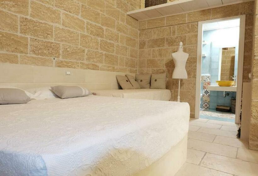 חדר סטנדרט לשלושה עם נוף לגינה, Masseria Costa